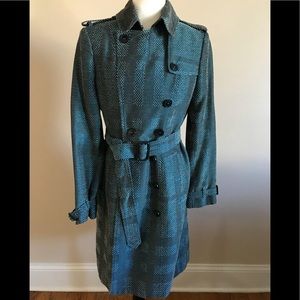 Authentic Burberry London Teal woven trenchcoat